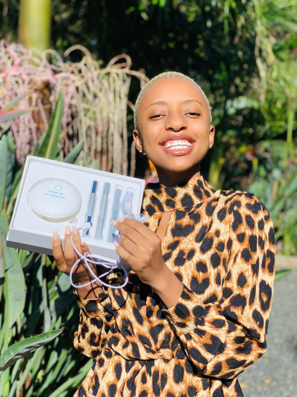 Smart Teeth Whitening Kit